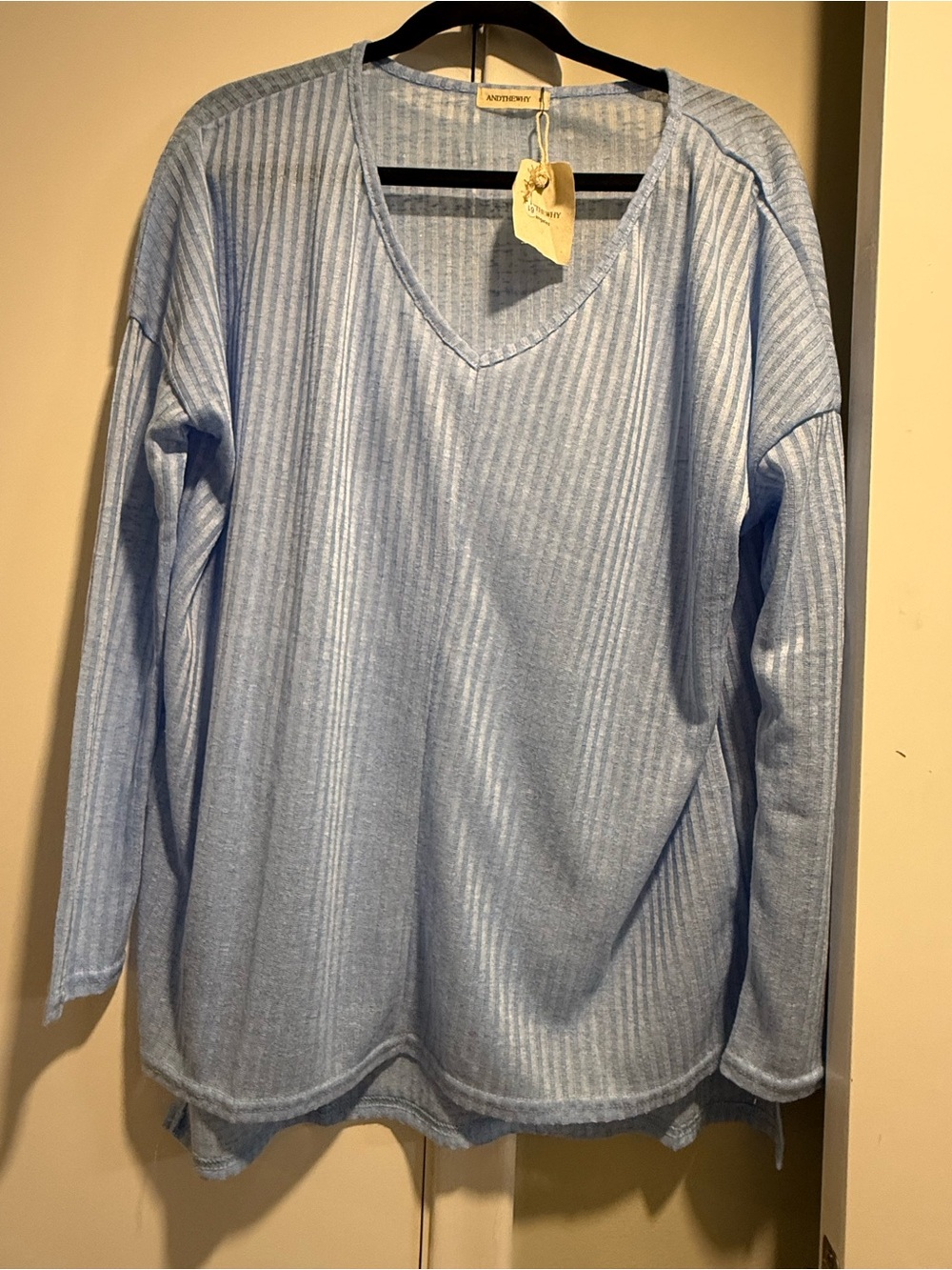Andthewhy Light Blue Ribbed V-Neck Top